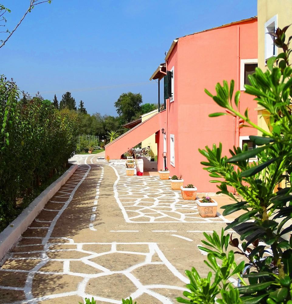 Joanna Apartments Κοντόκαλι Εξωτερικό φωτογραφία